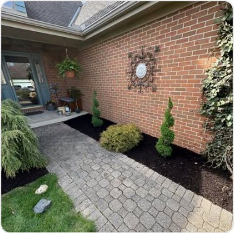 Paver Walkway & Entry
